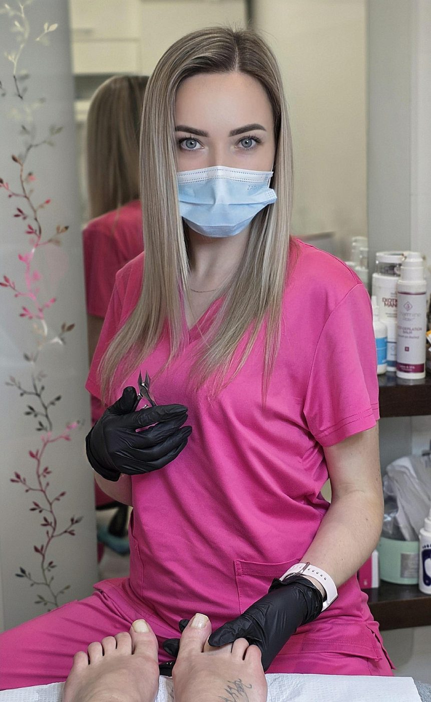 Alona Melnyk, podolog i technik manicure